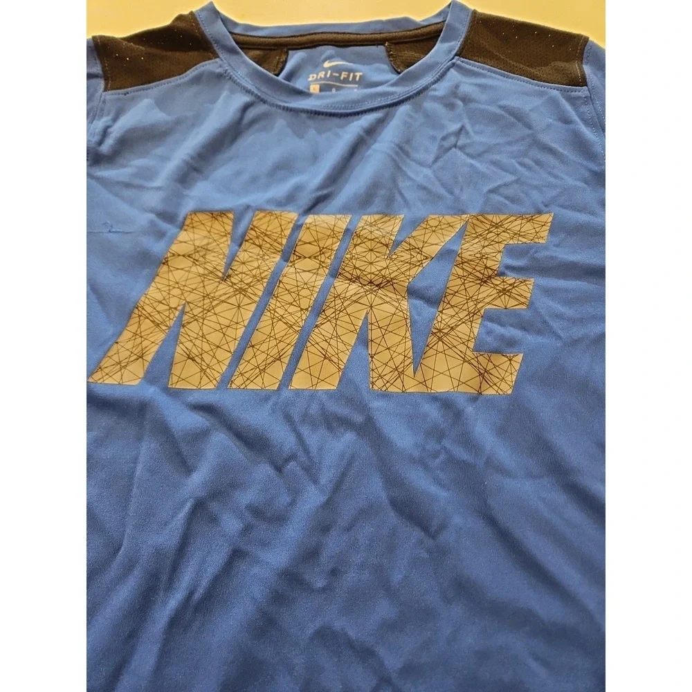 Nike Dri-Fit Long-Sleeve Training Gym Athletic Youth Lg Blue (A1178)‎